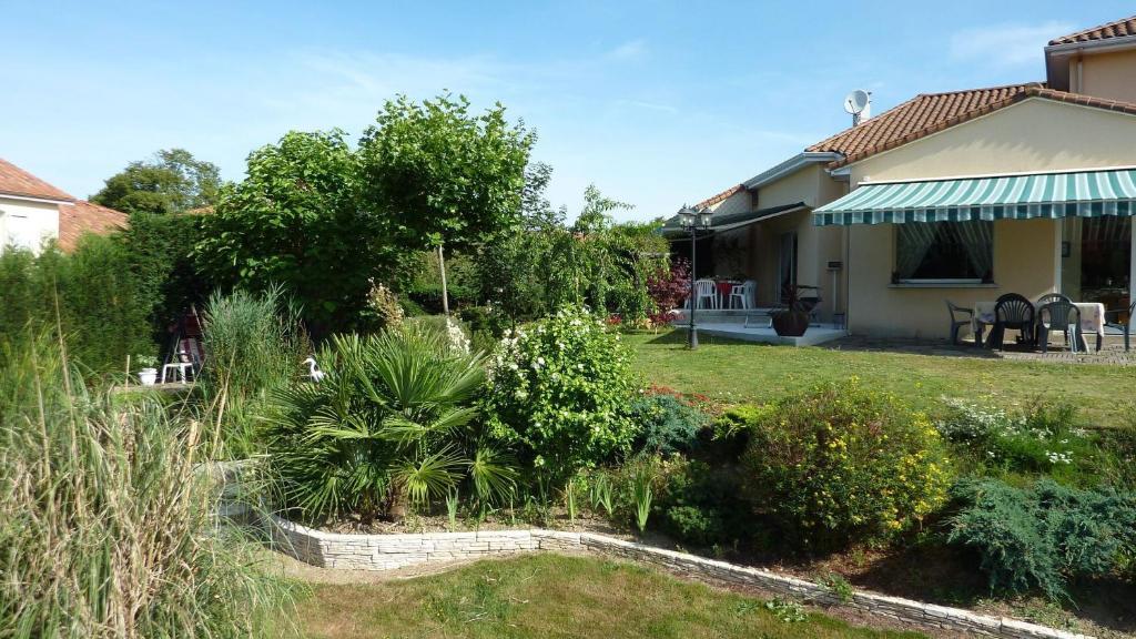 Chambres D'Hotes De L'Auraine Limoges Exterior foto